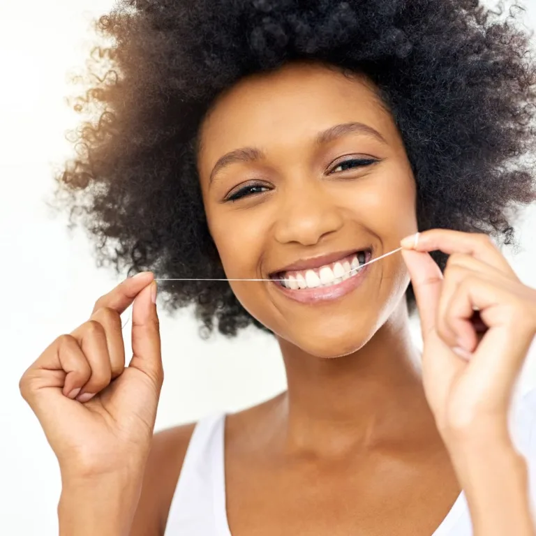 सफेद दांत कैसे पाएं